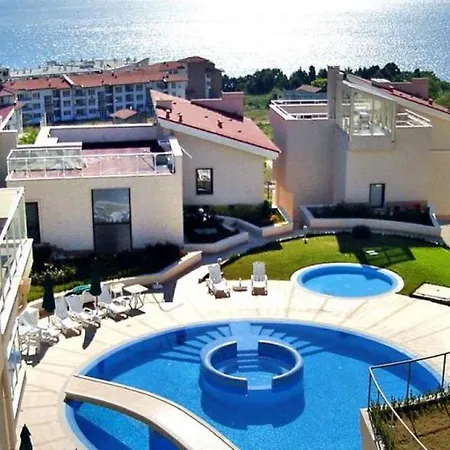 Sun Village Large